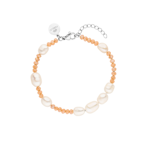 Perlenarmband mit orangefarbenen Akzenten, elegant und feminin, von PURELEI.