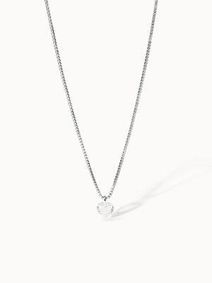 {"color":"Silver", "type":"lead_image"}