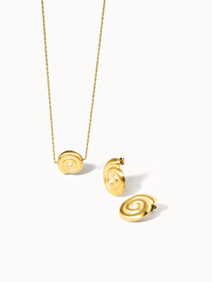 {"color":"Gold", "type":"lead_image"}