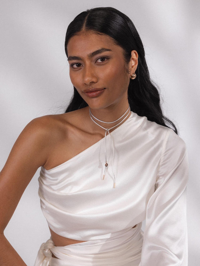 Collier Gray Satin