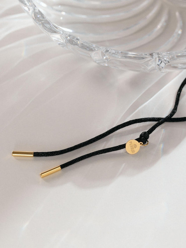 Collier Black Satin