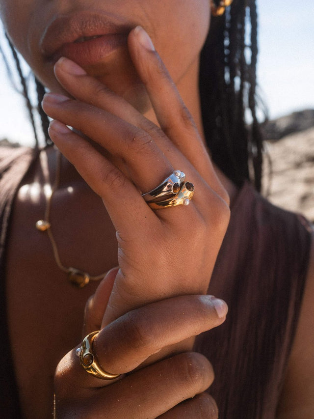 Golden Gaze Ring - INT PURELEI