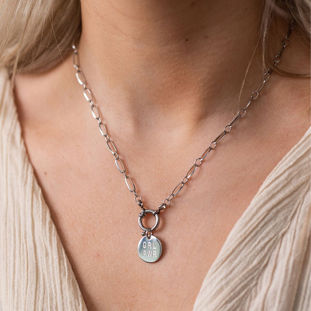 Grl Pwr Charm - INT PURELEI