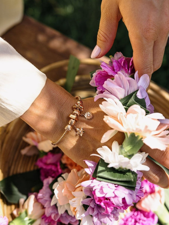 Lei Wax Flower Charm - INT PURELEI