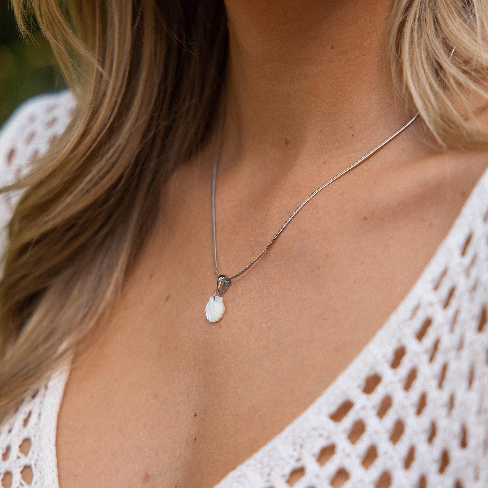 Charm White Sparkle