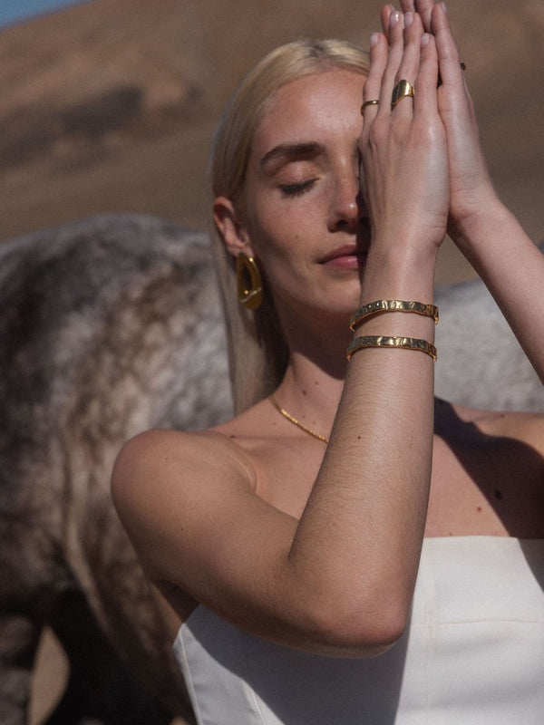 Volcano Armcuff - INT PURELEI